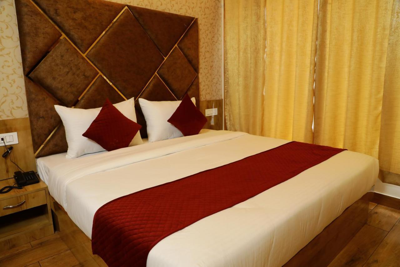 Dee Ess Residency Bed & Breakfast Shimla Exterior photo